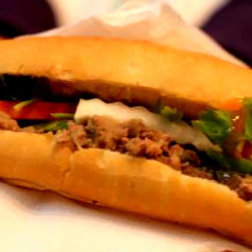 banh-mi-pate-trung