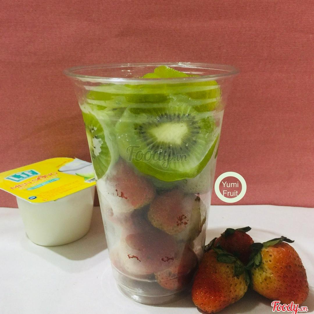 ly-mix-2-loai-dau-tay-kiwi-dam-yogurt
