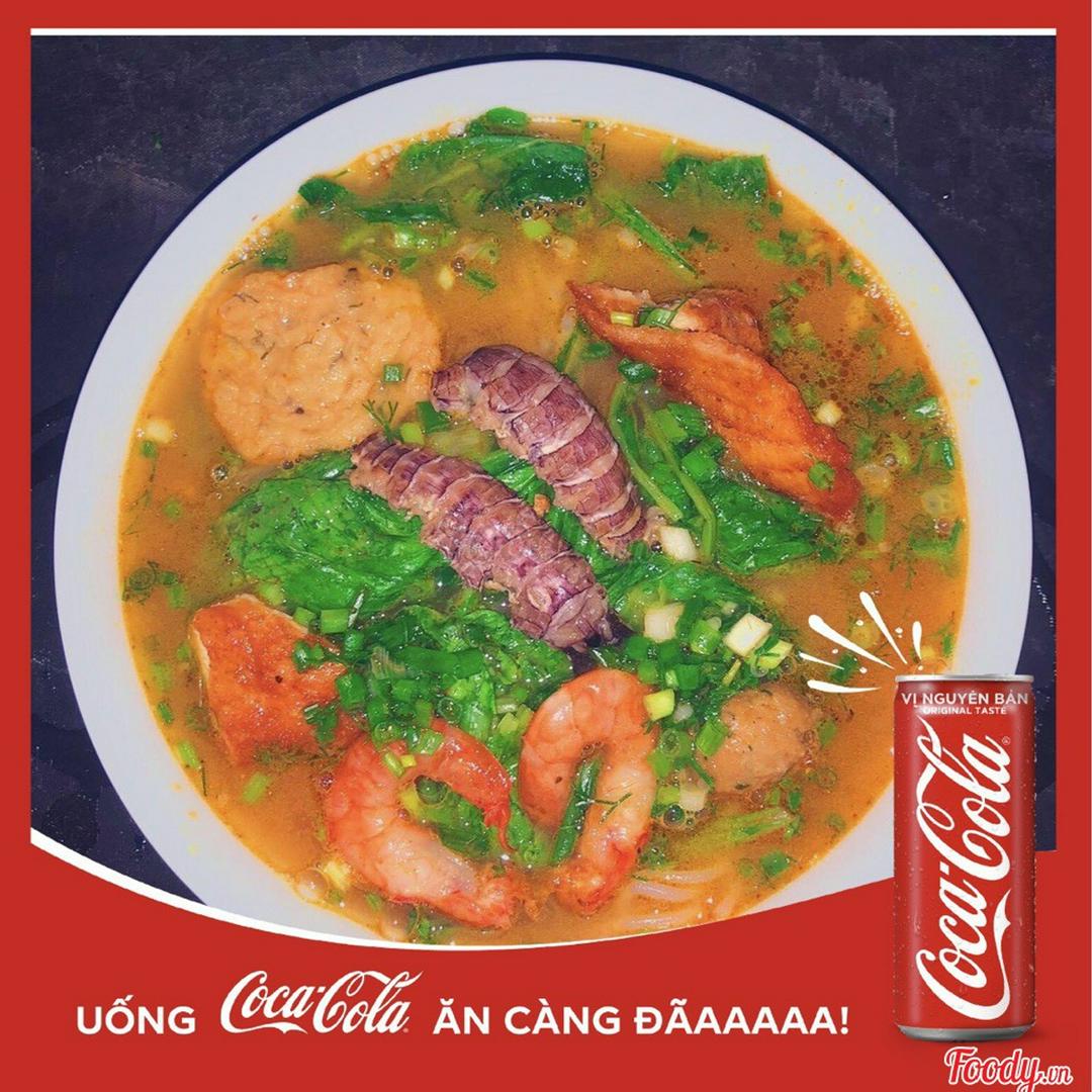 bun-hai-san-1-lon-coca-cola