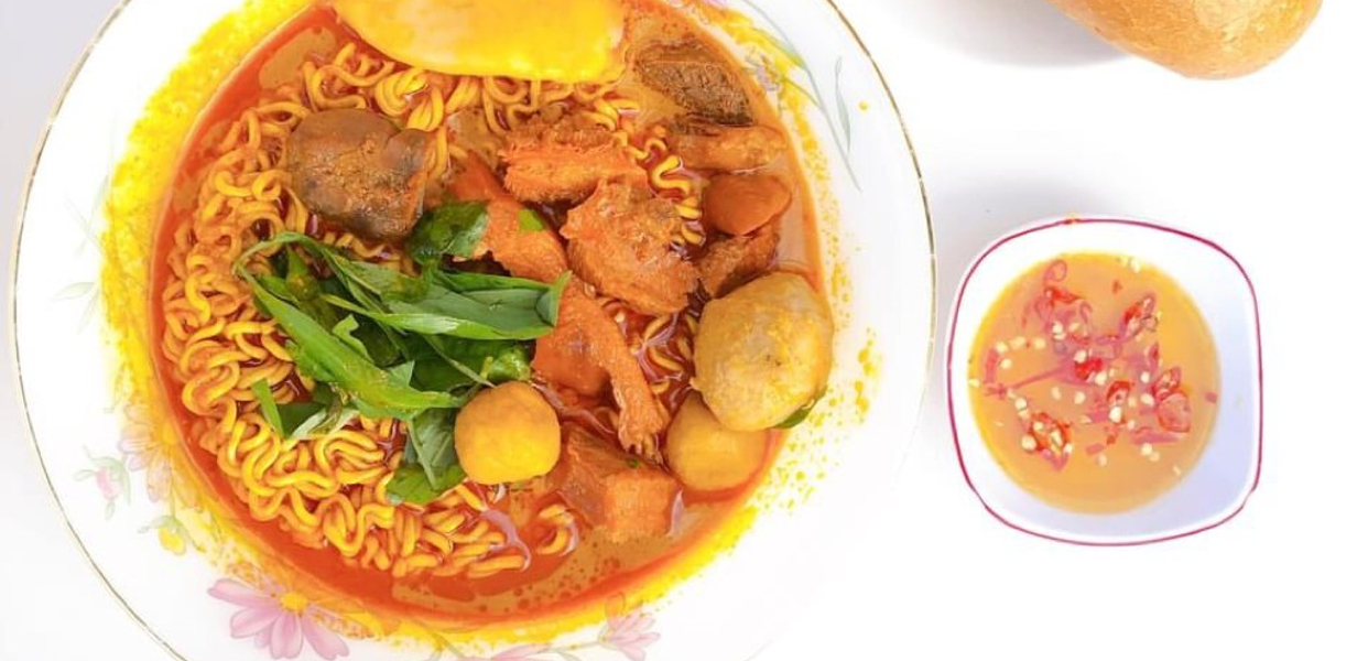 phung-thien-pha-lau-mi-xao