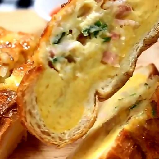 banh-mi-trung-phomai