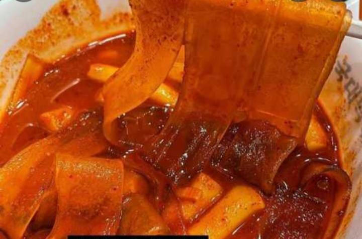 mien-det-xot-cay-tokbokki