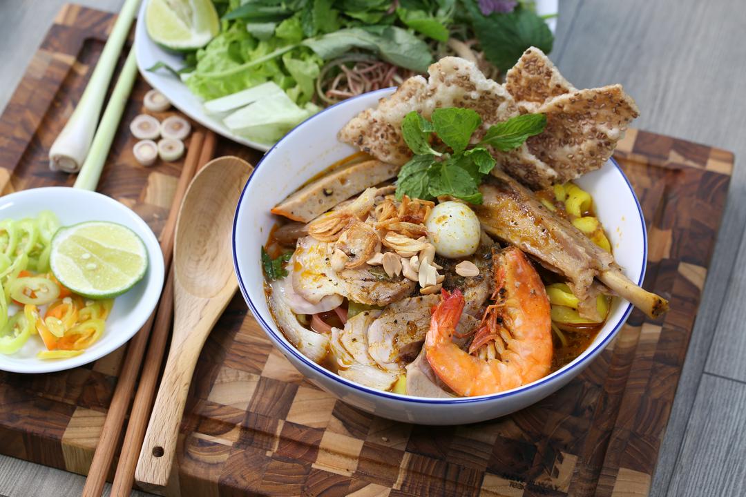 mi-quang-gia-truyen-khoi-suon-sun-heo