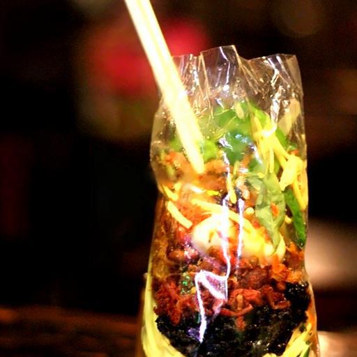 banh-trang-tron-ac-biet