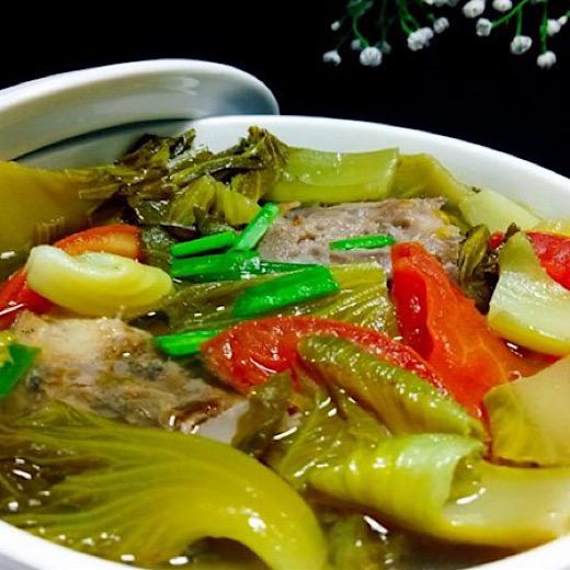 canh-cai-chua-suon-non-khong-com