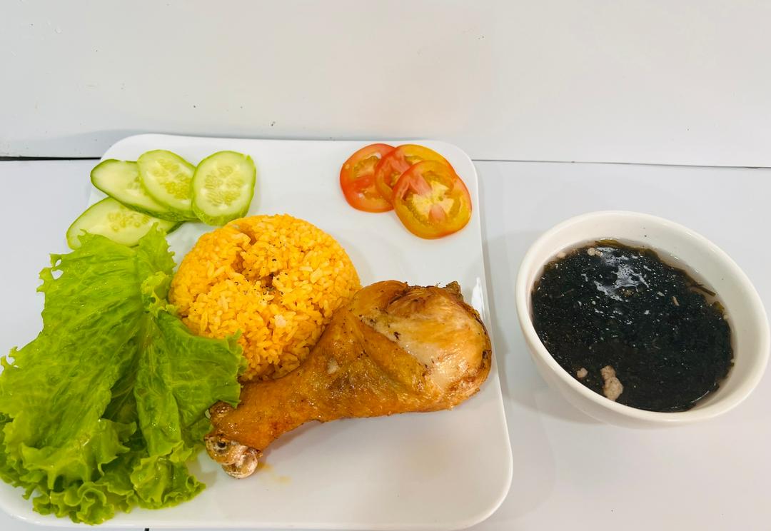 com-ga-xoi-mo-nho-canh-rong-bien