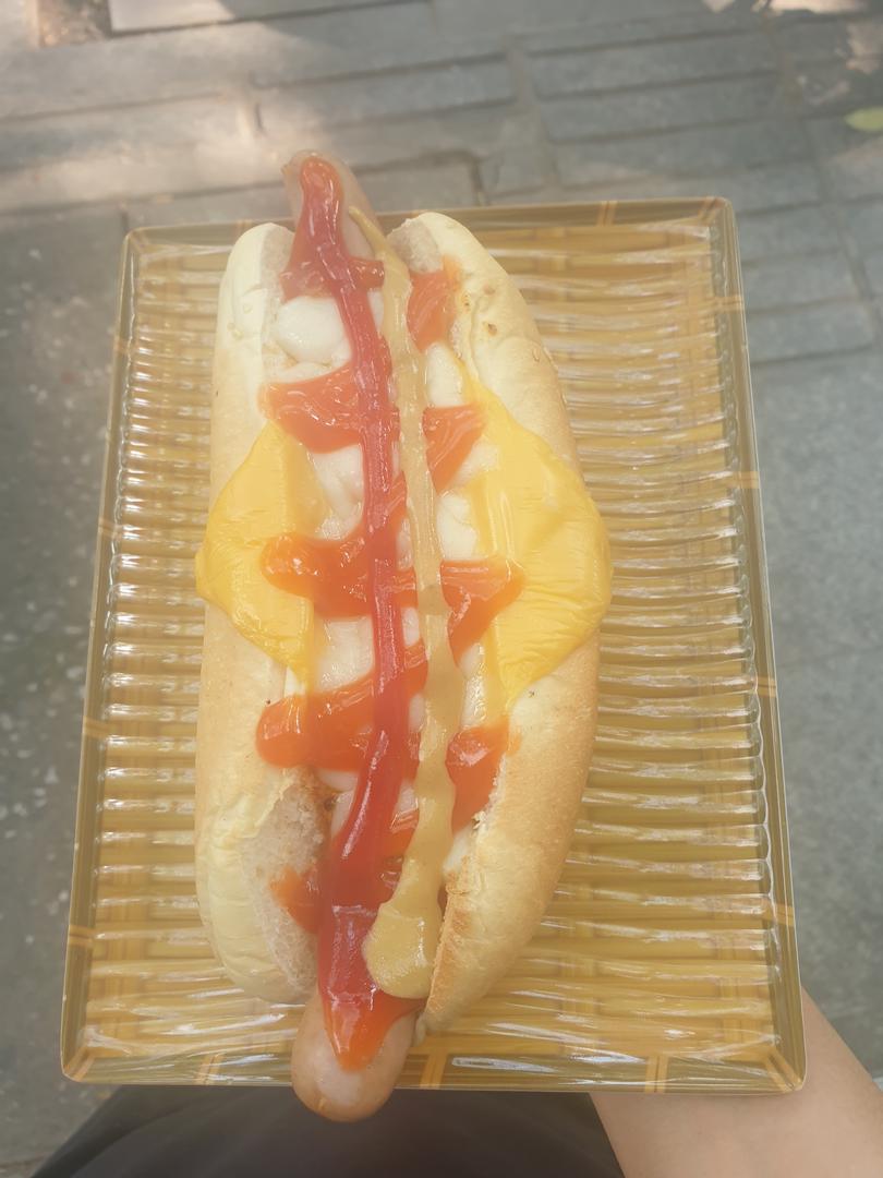 hotdog-double-cheese