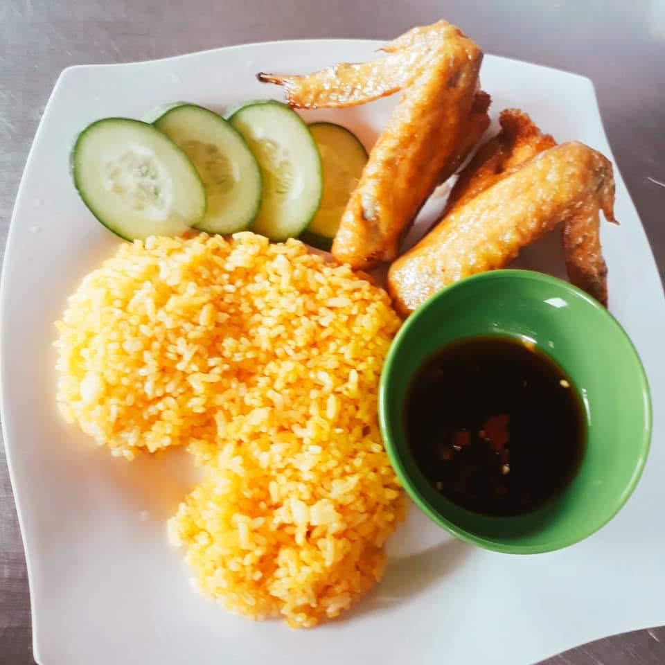 com-hai-canh-ga-ta-xoi-mo