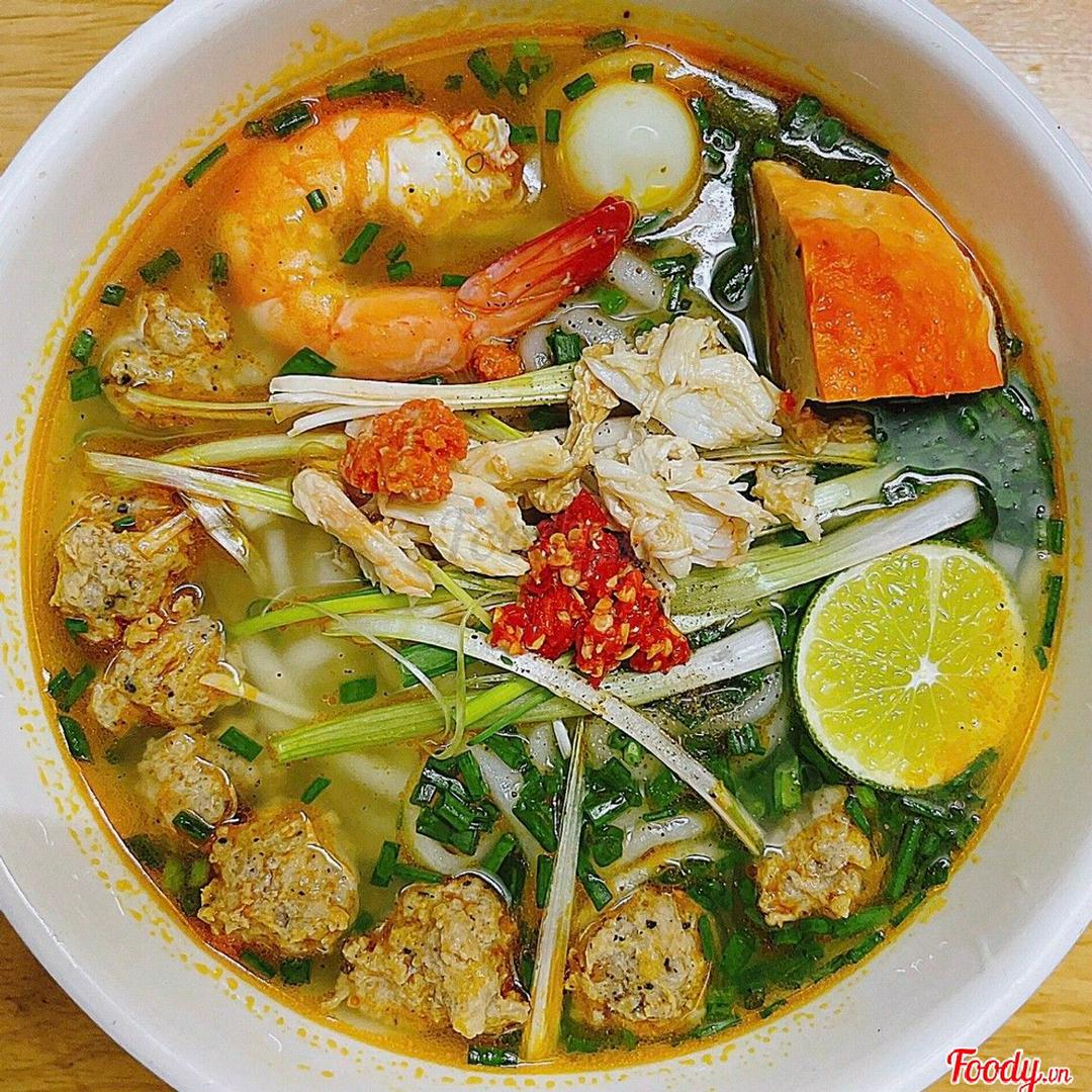 banh-canh-cua