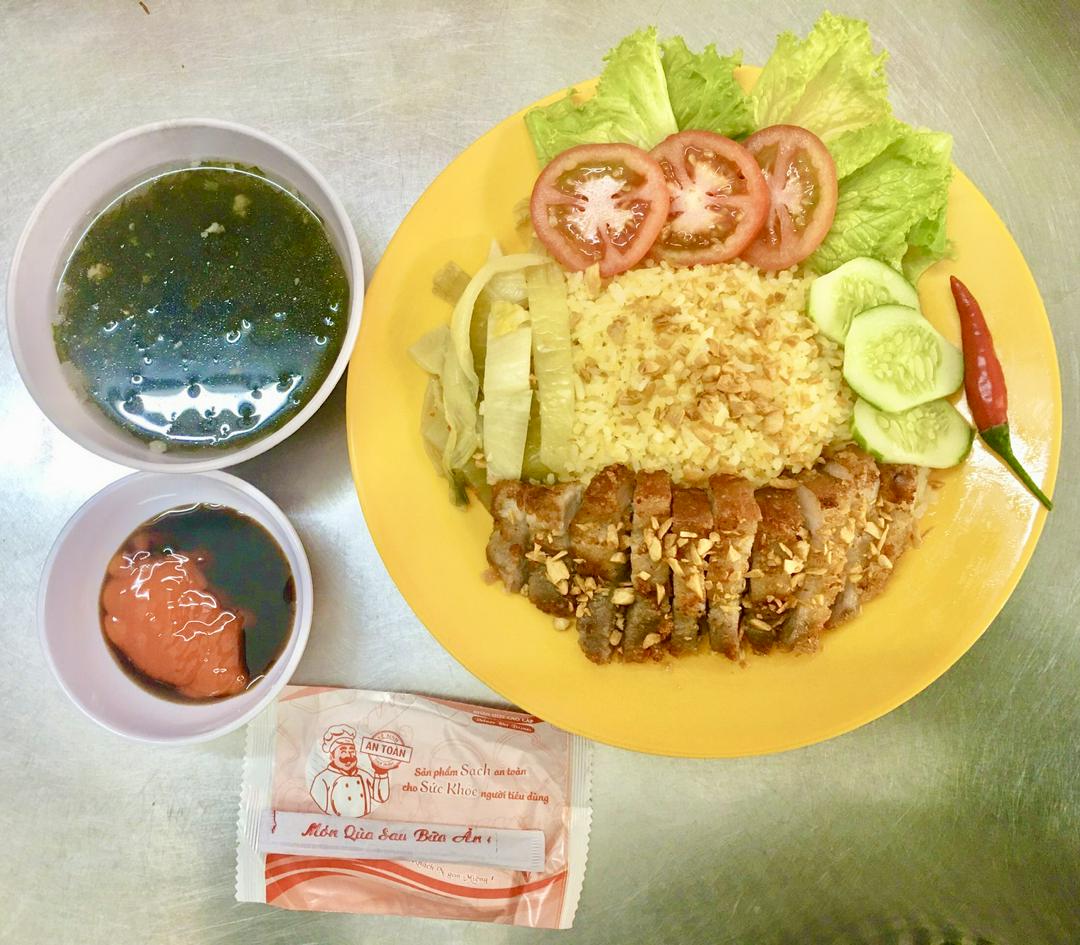 com-ba-roi-chien-gion