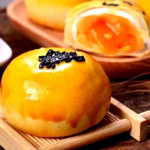 banh-liu-trung-muoi-chay