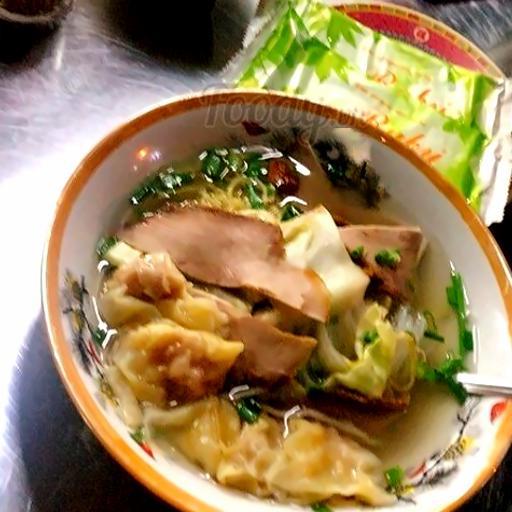 hoanh-thanh-thap-cam