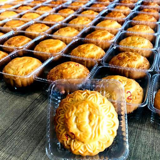 banh-trung-thu-tra-xanh-hat-sen-1-trung-150gram