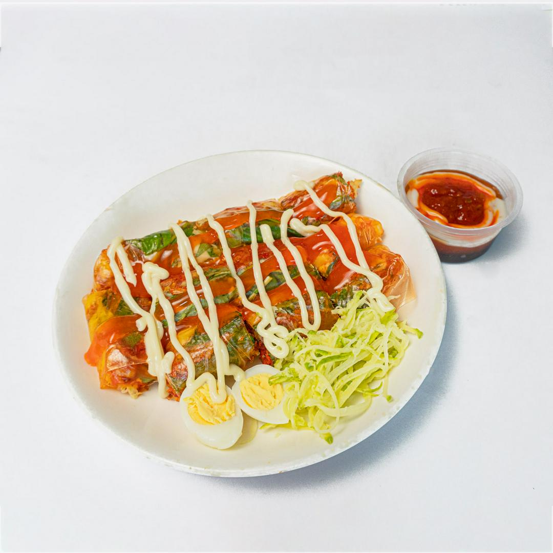 banh-trang-cuon-sot-bo-cay