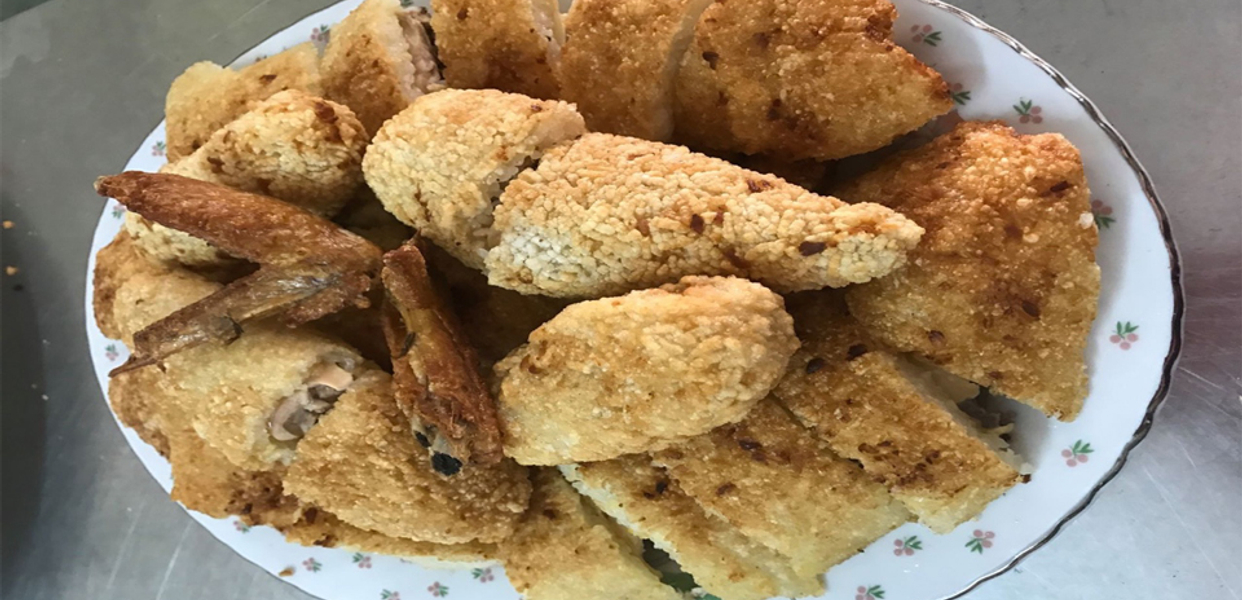 trinh-ky-com-ga-xoi-mo-lac-long-quan