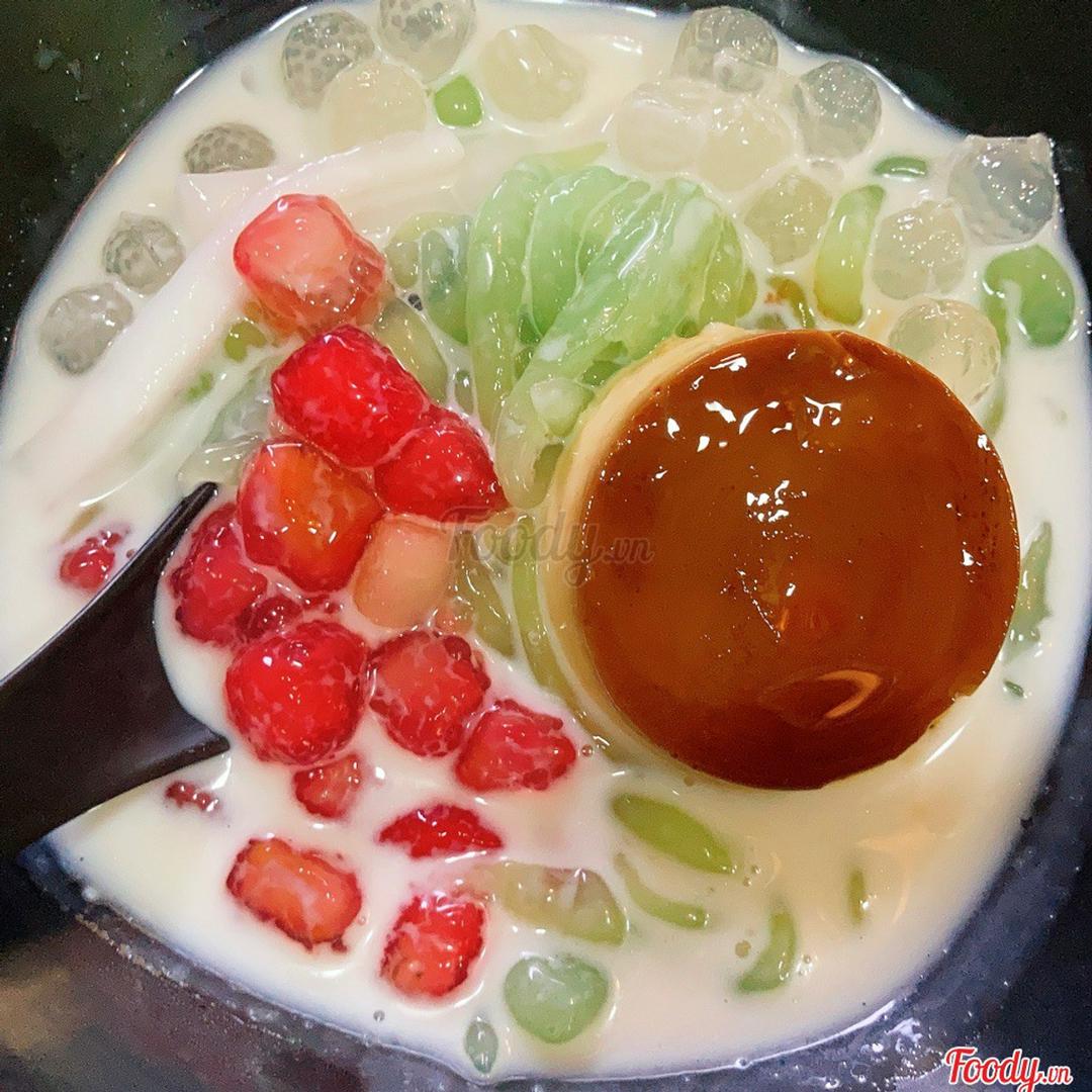 che-cu-nang-banh-lot-flan