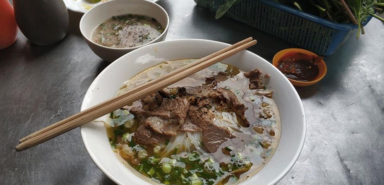 Phở-Bò-Và-Bún-Bò---Trần-Bình-Trọng
