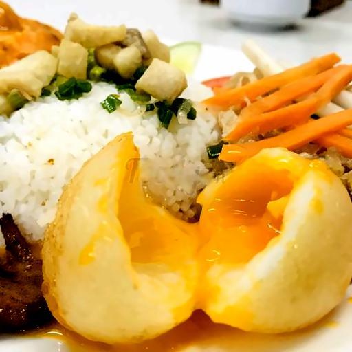 trung-hong-ao-tan-chay