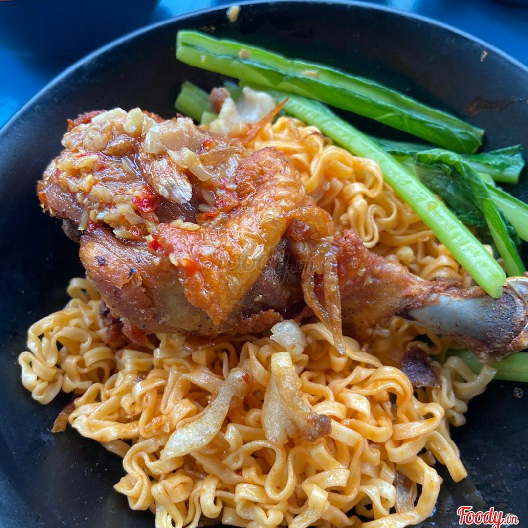 mi-goi-ga-sot-trung-muoi