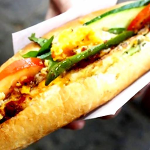 banh-mi-pho-mai-trung