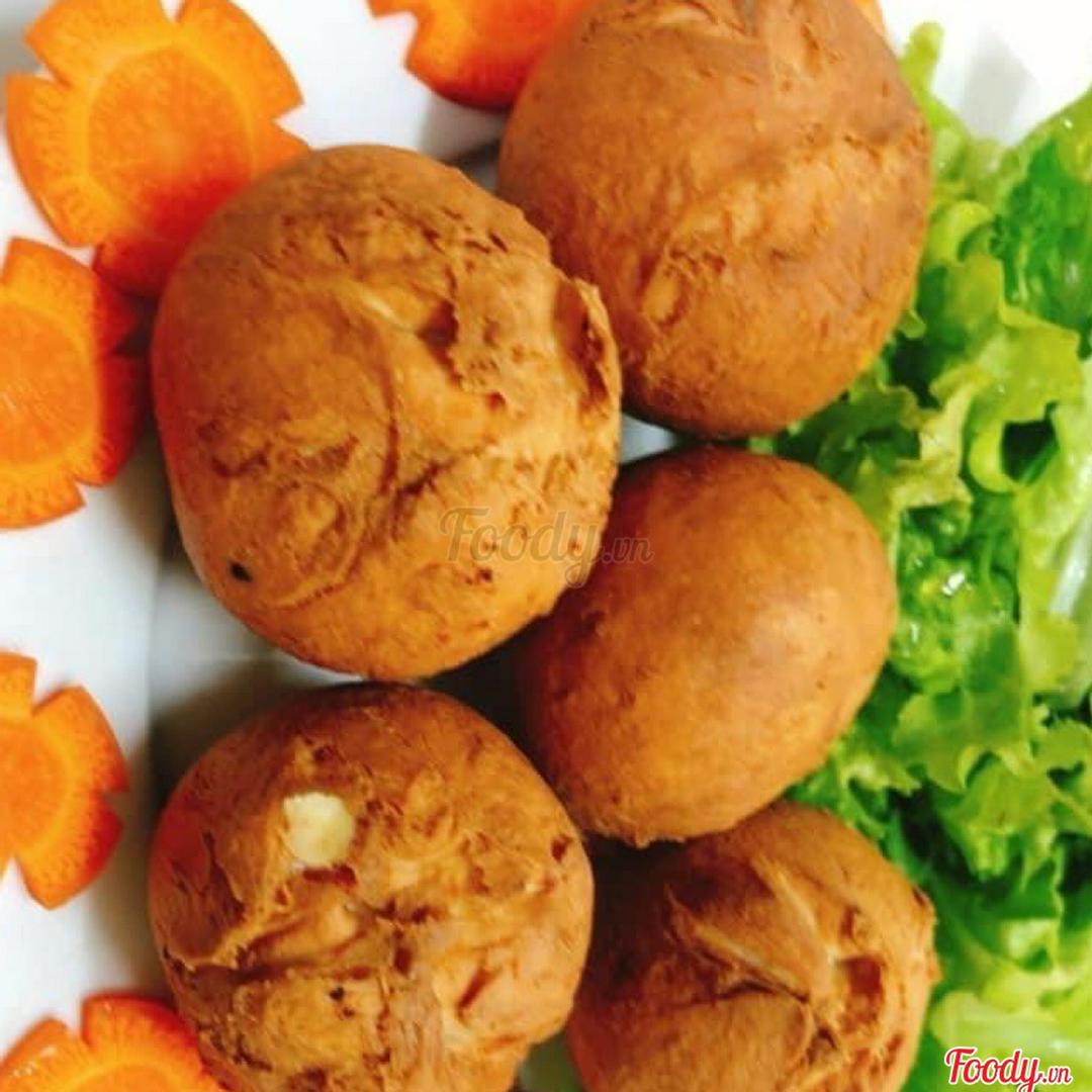 banh-bao-chien-nhan-thit-10-cai