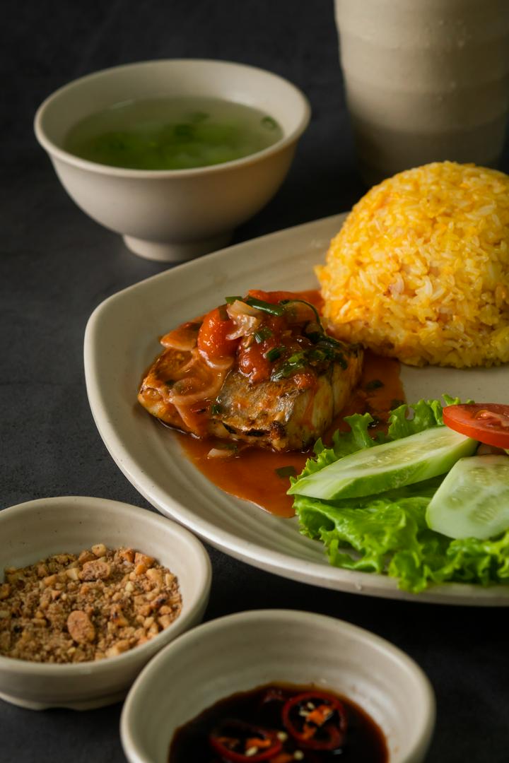 com-ca-thu-sot-ca-chua