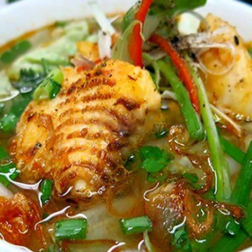 banh-canh-ca-loc