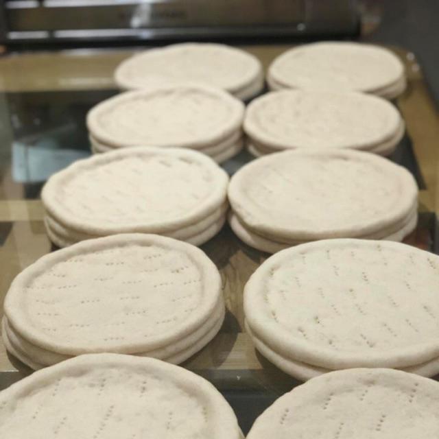 e-banh-pizza-20cm-5c