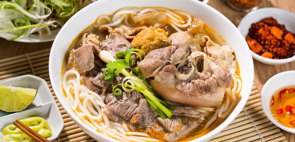 bun-bo-hue-o-lien