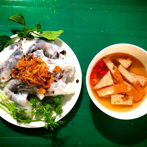 banh-cuon-nong-co-cha