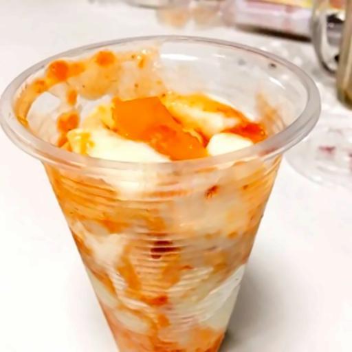 sua-chua-deo-xat-mieng-trai-cay