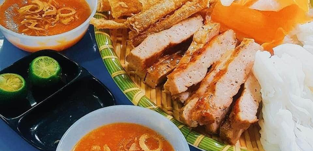 mymy-nem-nuong-bun-au-ho-tung-mau