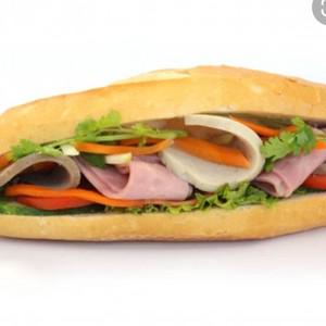 banh-mi-thit-cha