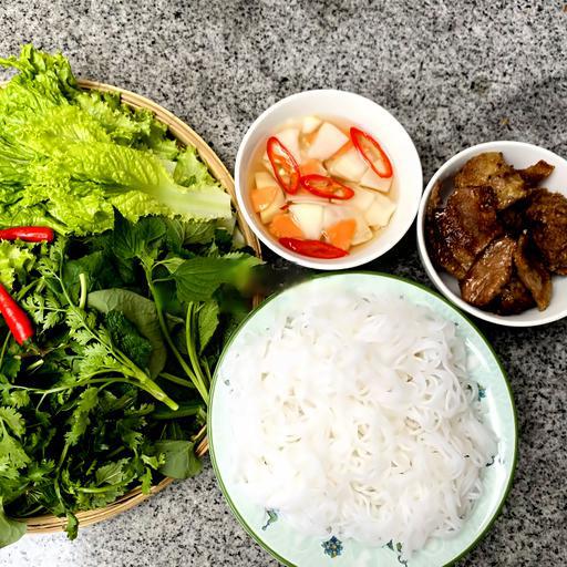 bun-cha-nhieu-thit-vien-thit-mieng-nuong