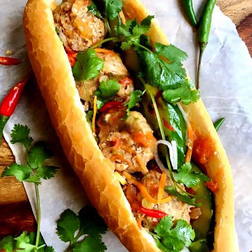 banh-mi-xiu-mai-trung