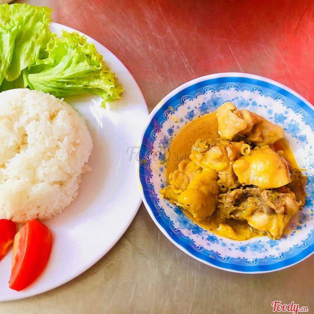 com-ga-kho-trung-cut