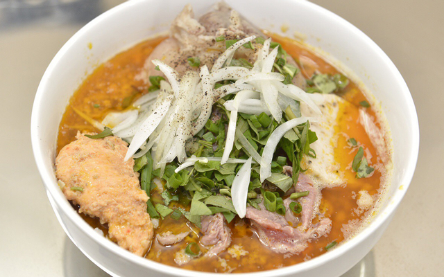 Bún-bò-Hương-Thanh---Trà-sữa-Colour-Milk-Tea---Ngô-Thị-Thu-Minh