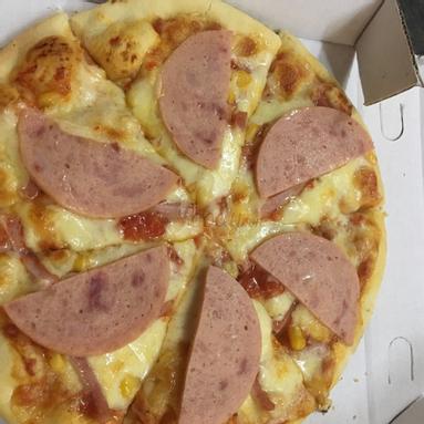 pizza-xuc-xich-bo-22cm