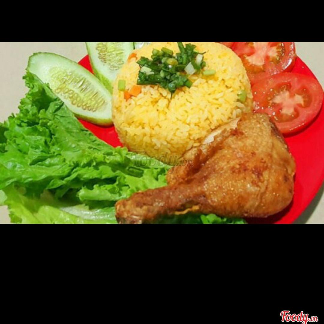 com-chien-ui-ga-nho-1-trung-op-la