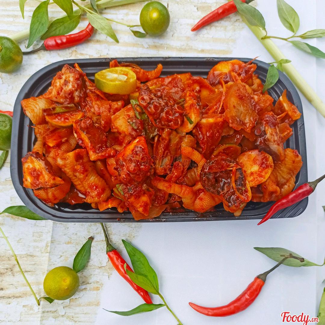 tai-heo-mix-chan-ga-rut-xuong-bach-tuot