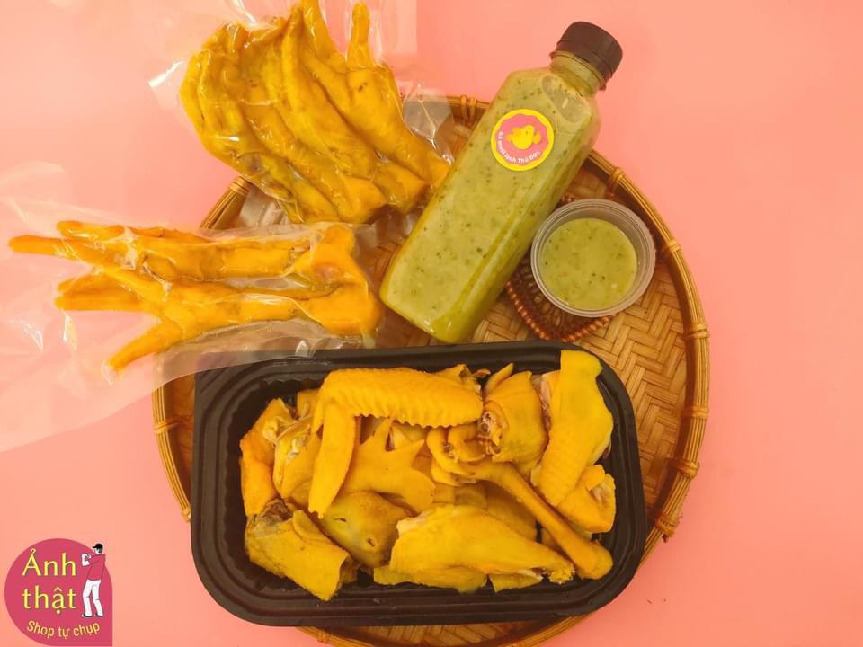 combo-chan-ga-u-muoi-va-1-2-con-ga-u-muoi-chat-san-kem-nuoc-cham