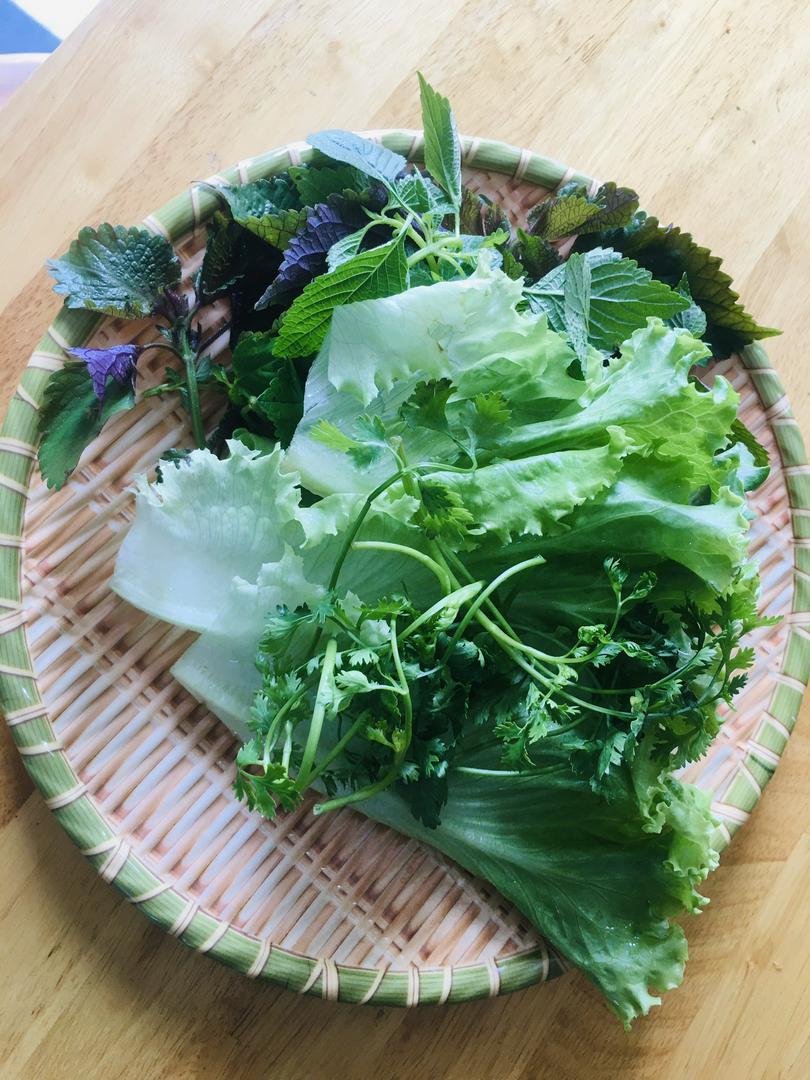 them-rau-song-an-nem-nuong