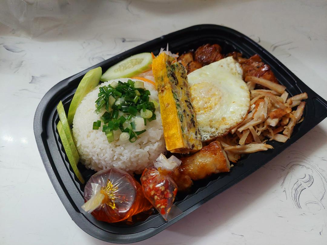 com-tam-full-topping