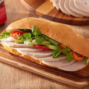 banh-mi-cha-lua-ac-biet
