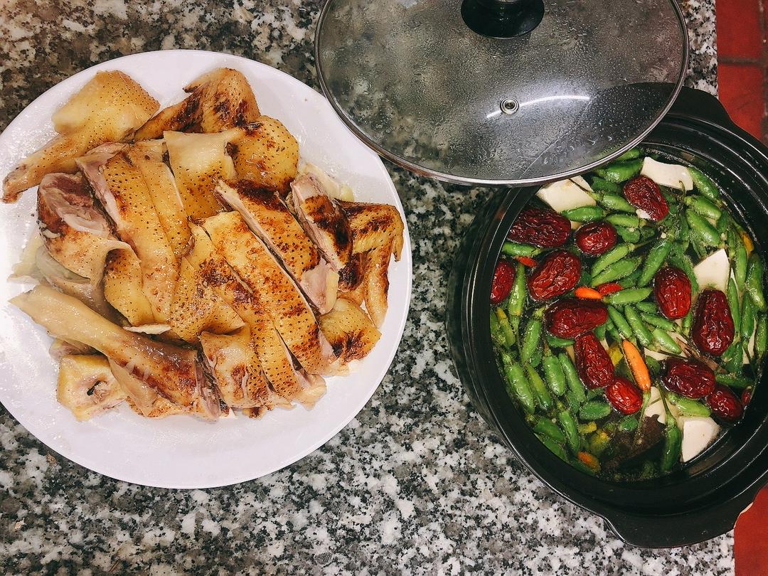 lau-ga-tiem-ot-hiem-nguyen-con