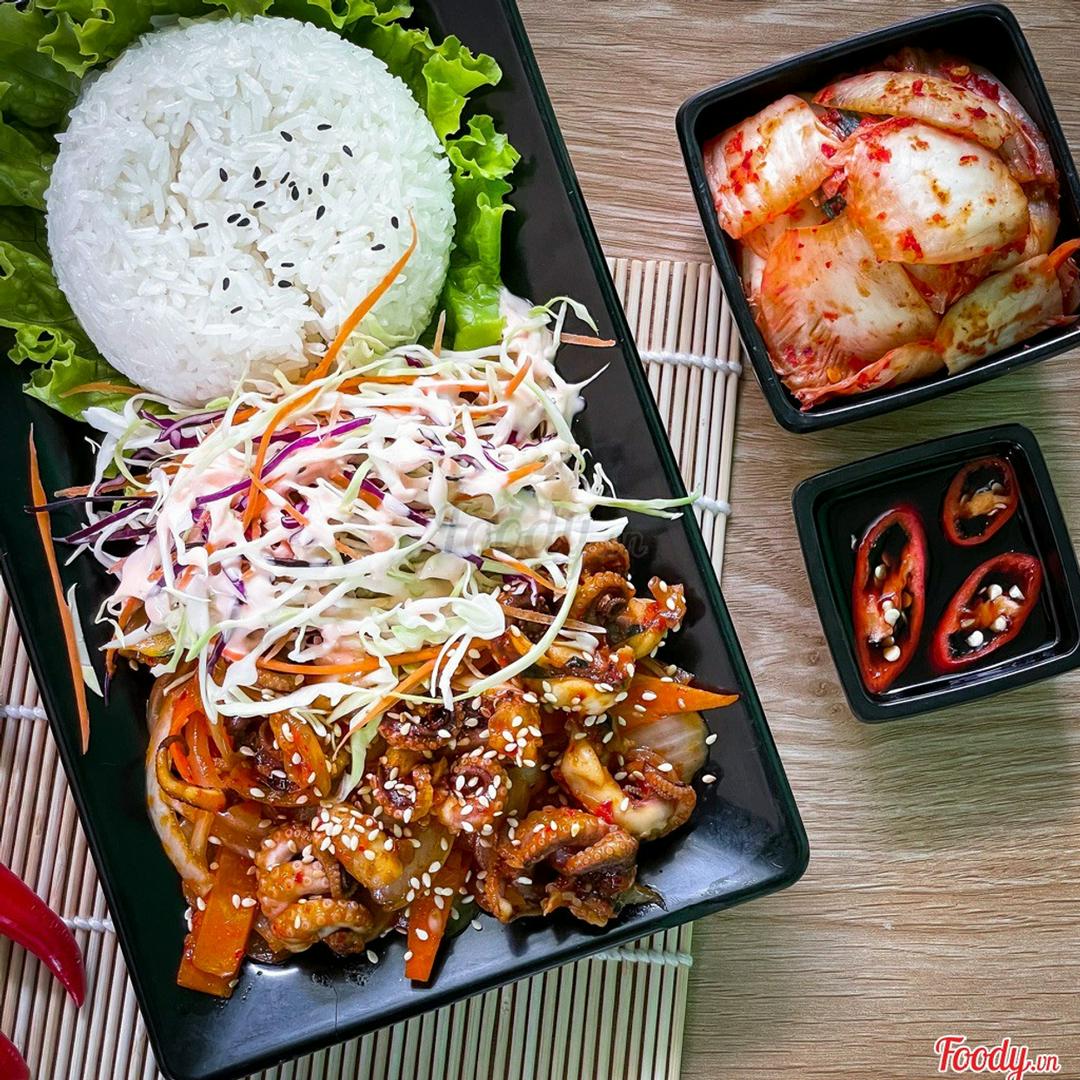 com-bach-tuoc-xao-cay