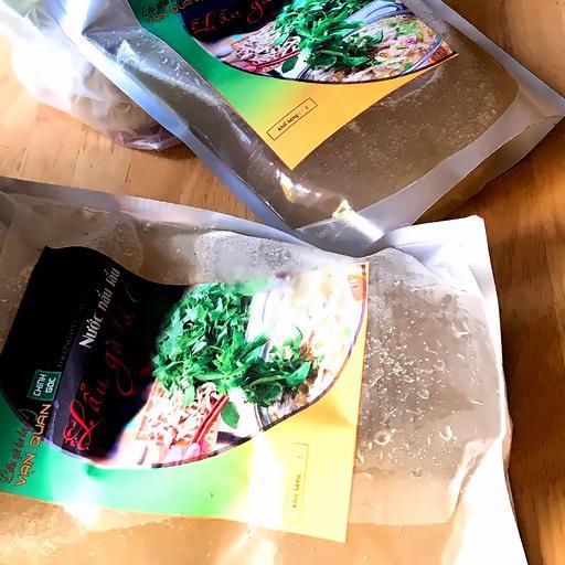 nuoc-nau-lau-van-quan-lau-lon