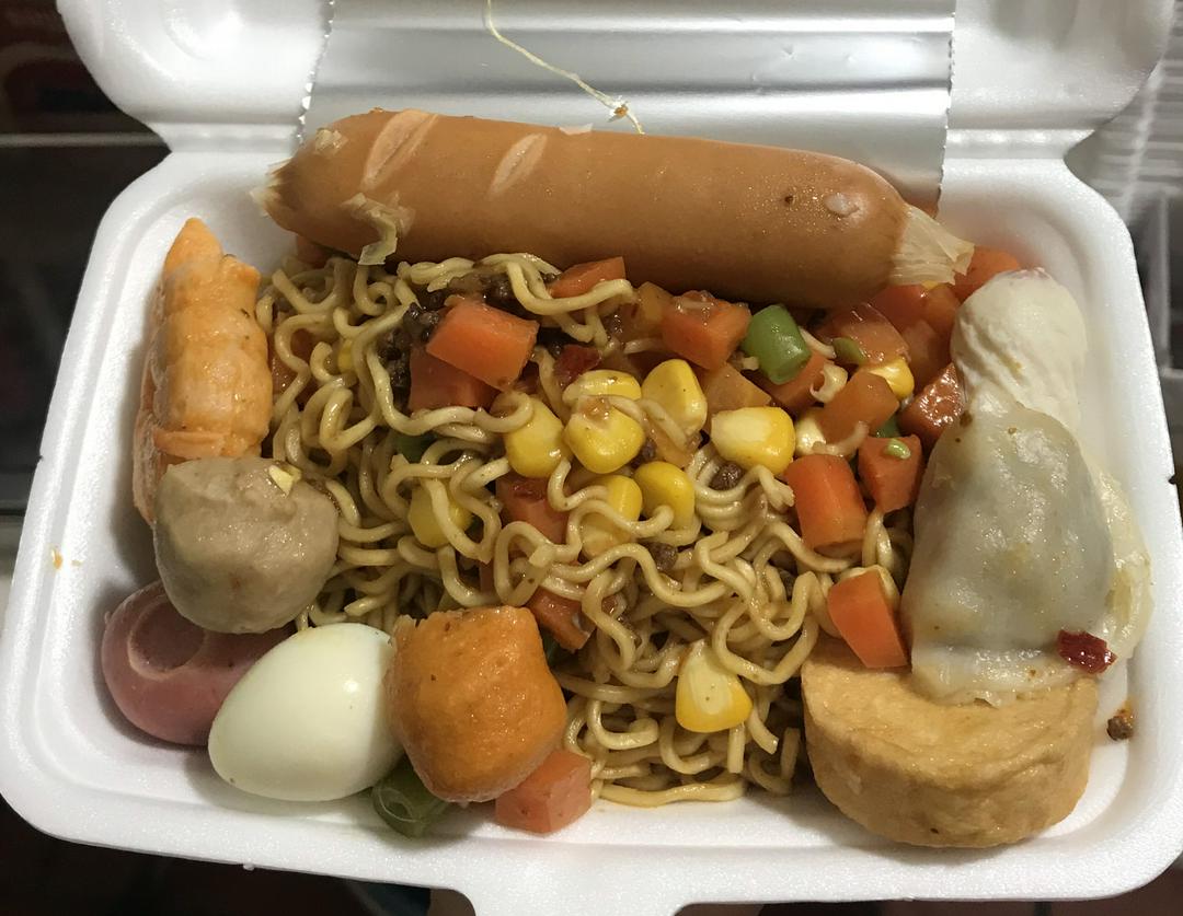 mi-tron-full-topping-nhieu-mi-ac-biet