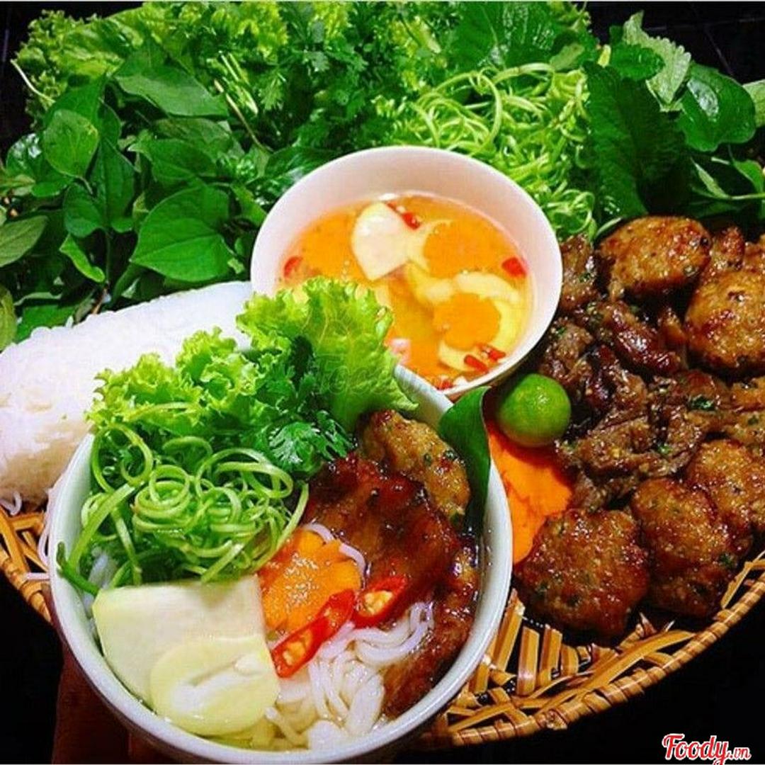 bun-cha-ha-thanh-sieu-ngon-coca-chai