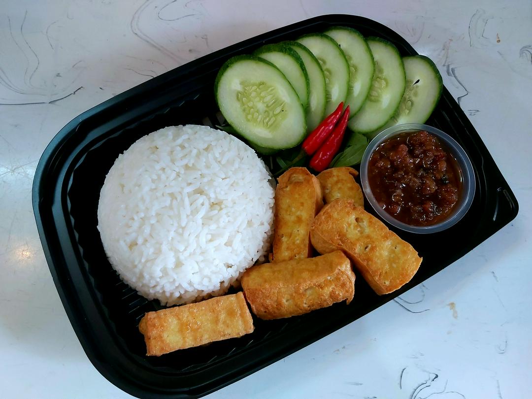 com-trang-mam-ruoc-thit-bam